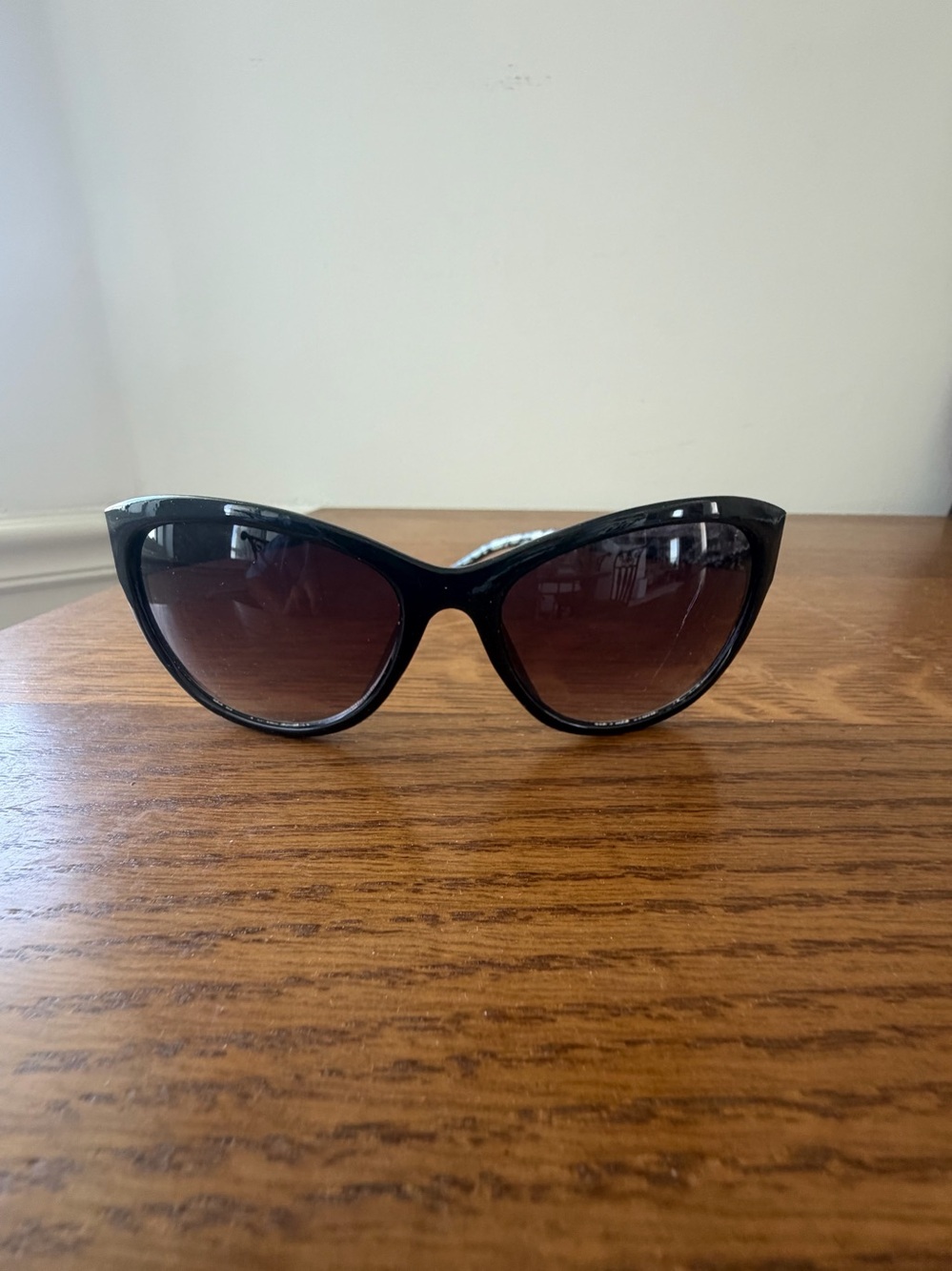 Classic Black / Violet Cat-Eye Solarey Sunglasses